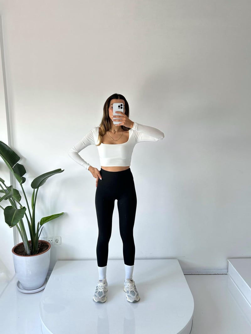 Oys Siyah Şardonlu Tayt