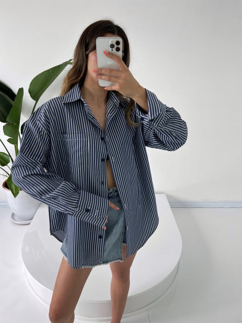 Premium Lacivert Çizgili Oversize Gömlek