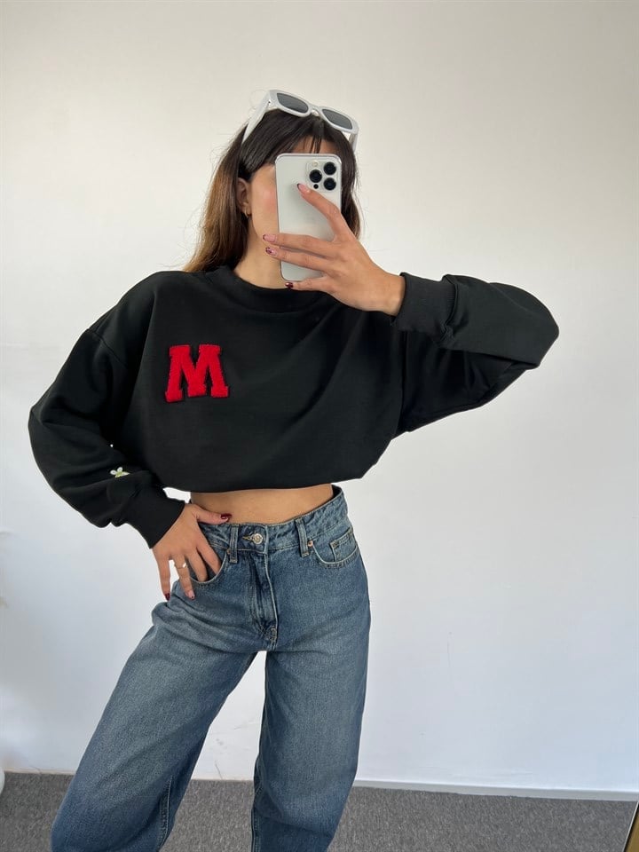 Siyah M harfli Sweat