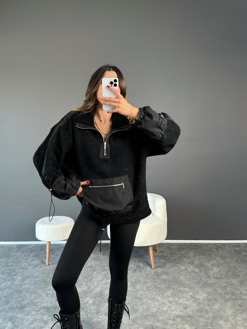 Siyah Tasarım Peluş Sweatshirt