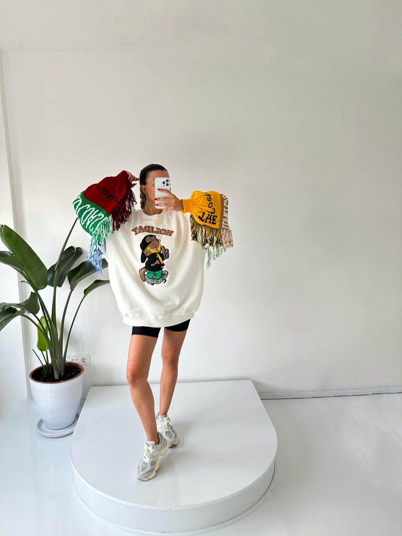 Tasarım Püsküllü Sweatshirt