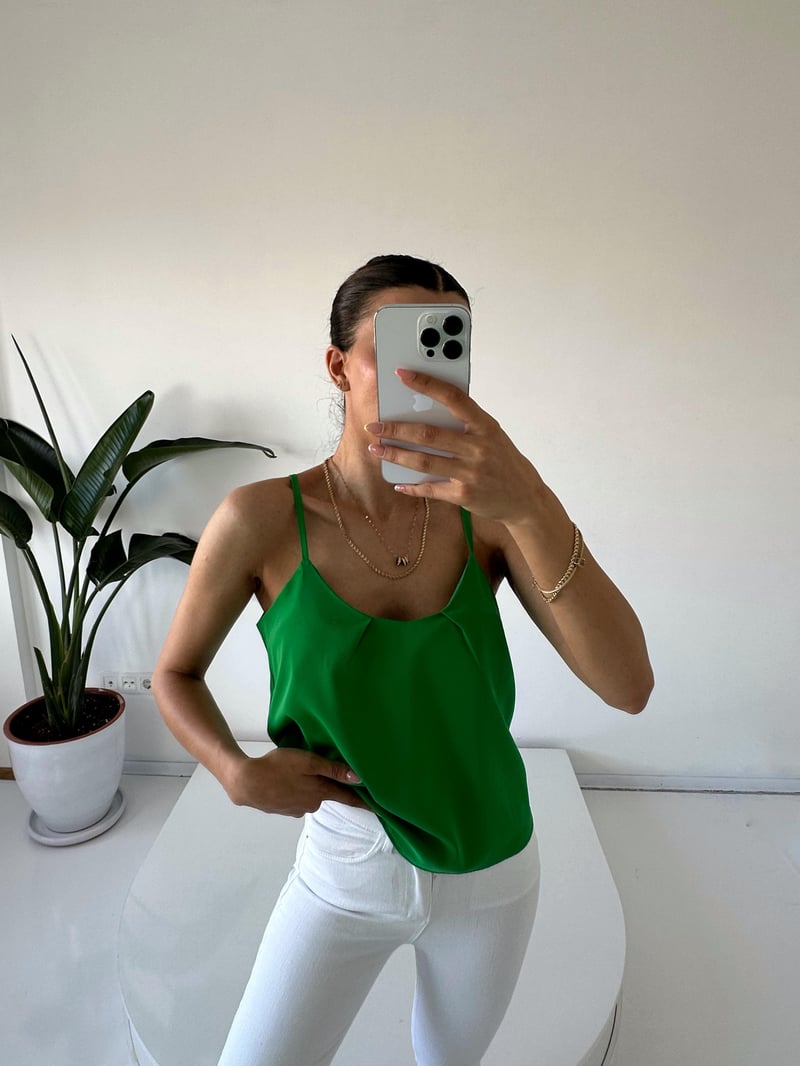 Yeşil İp Askılı Crop 