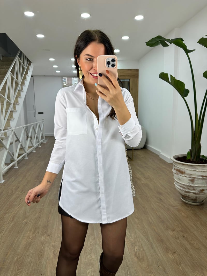 %100 Pamuk Yandan Yırtmaçlı Basic Gömlek -Beyaz