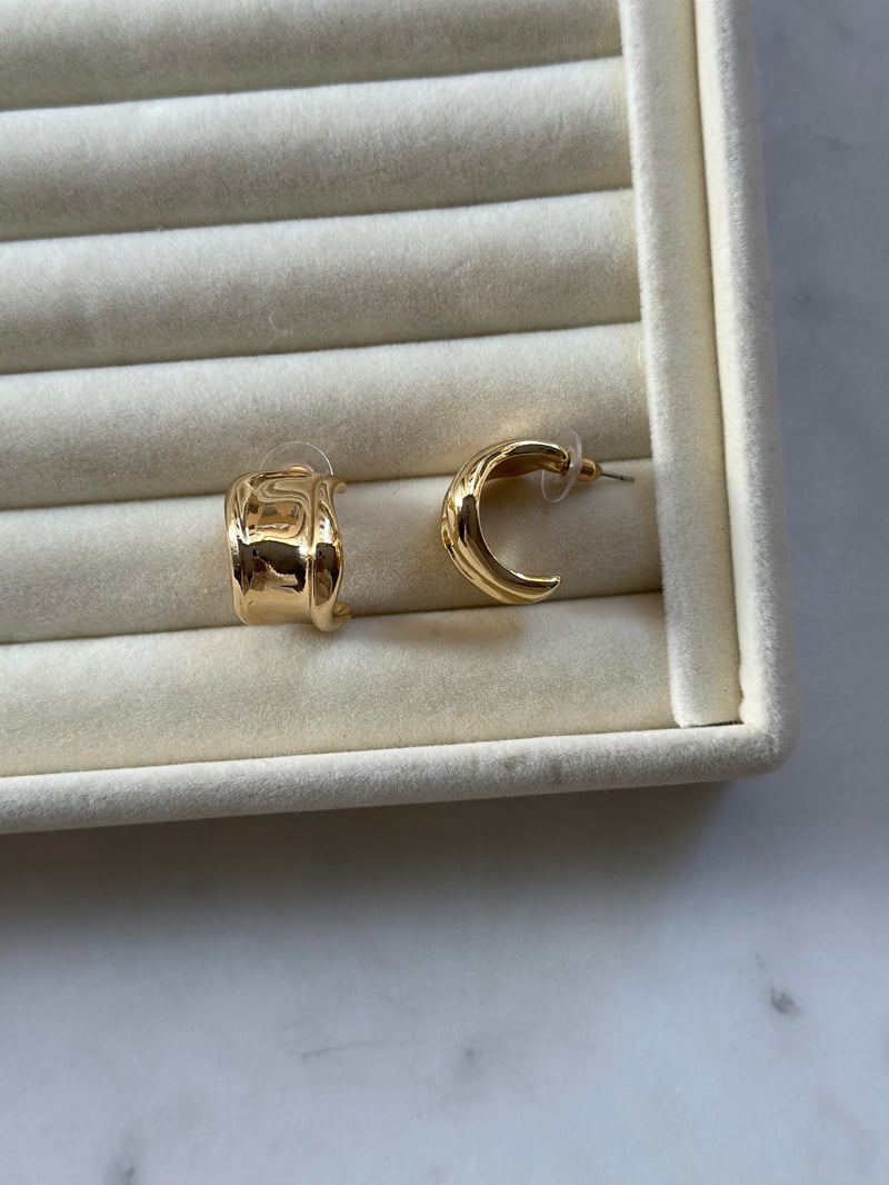 Asimetrik Gold Küpe