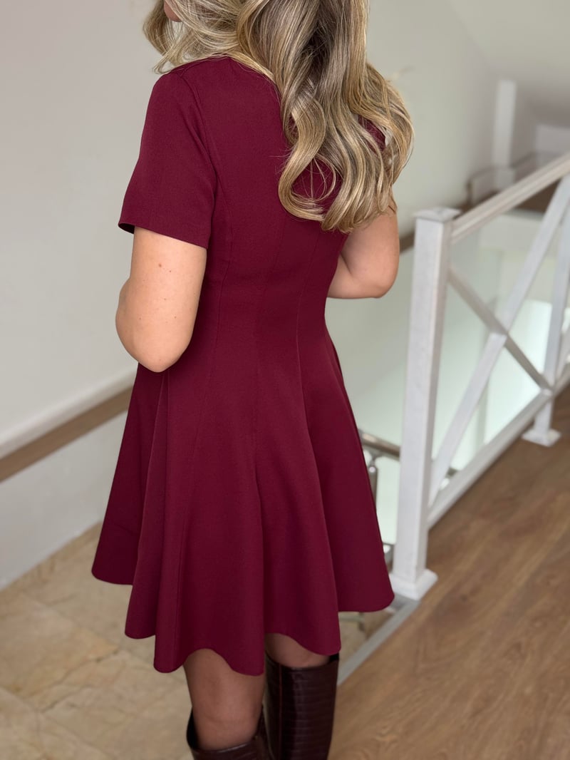 Belden Oturtmalı Mini Kloş Elbise - Bordo