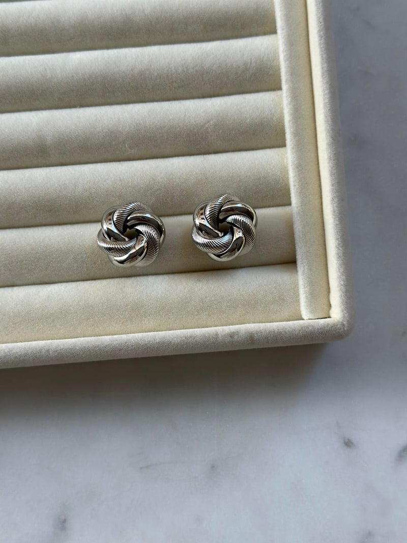 Burgu Model Silver Küpe