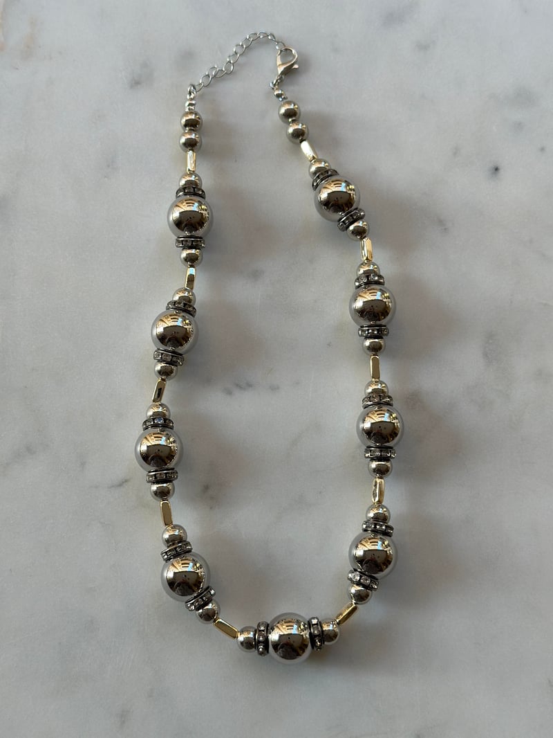 Büyüklü Küçüklü Top Detay Silver Kolye