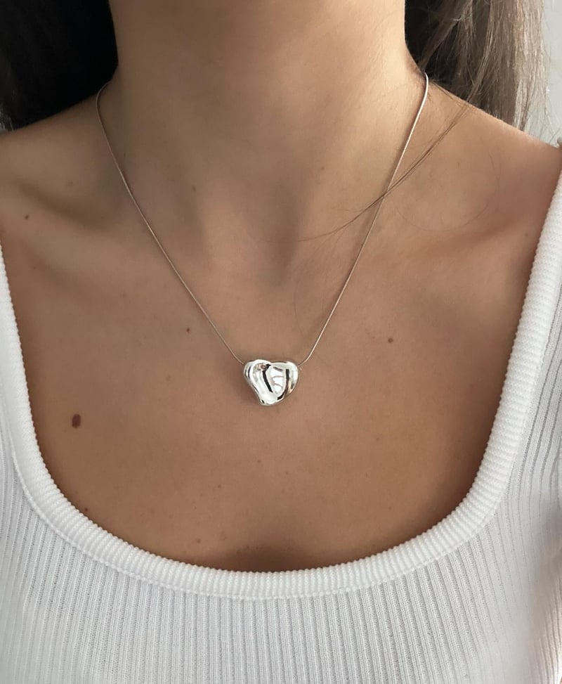 Çelik Asimetrik Kalp Tasarım Silver Kolye