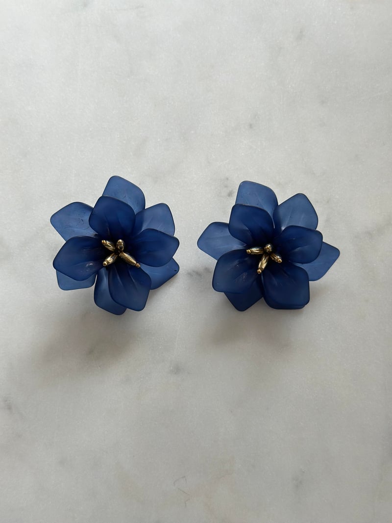 Çiçek Tasarım Lacivert Küpe 6cm