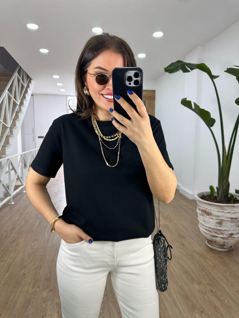 Dilvin Dekoratif Yaka Premium Basic Tişört-Siyah