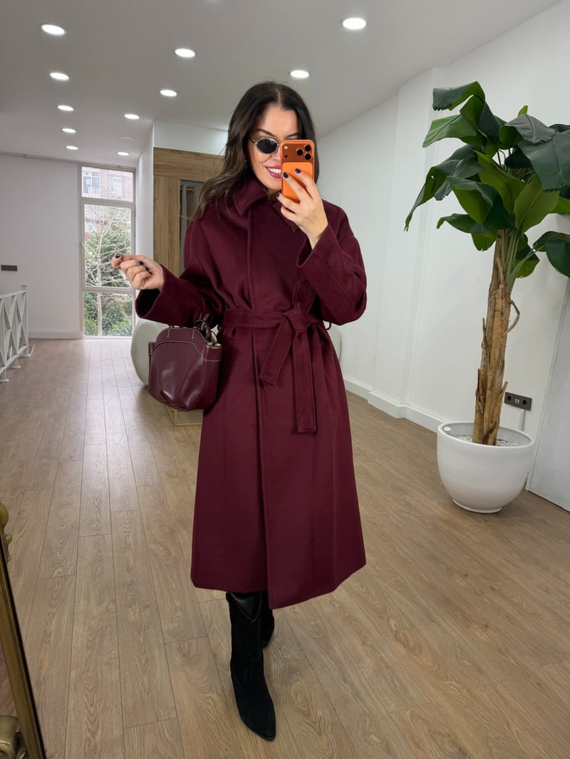 Beli Kuşaklı Uzun Yün Kaban - Bordo