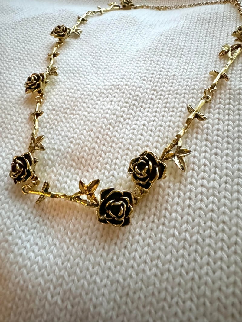 Gül Tasarım Gold Kolye