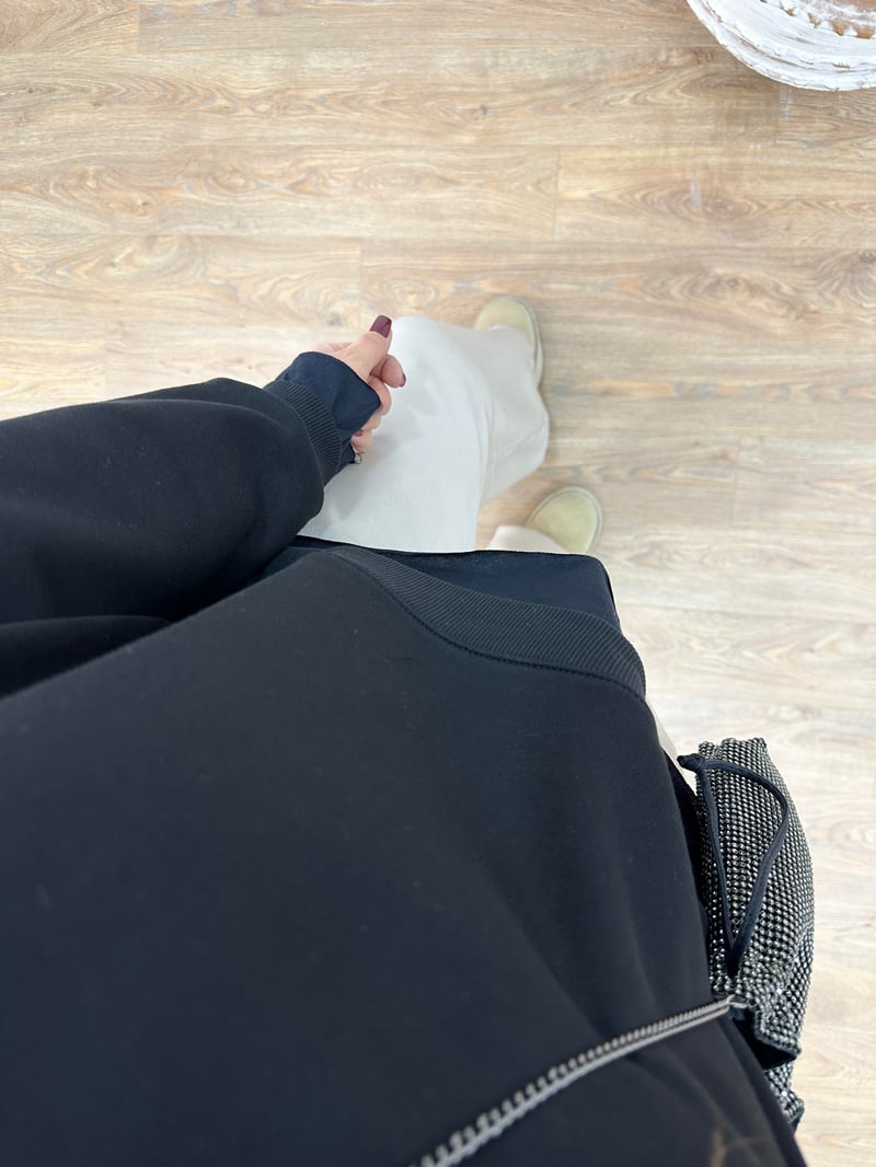 İçerisi İnce Şardonlu Basic Sweatshirt-Siyah