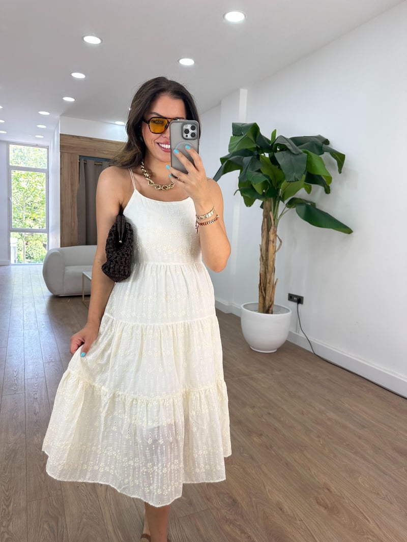 İşlemeli Askılı Midi Elbise 