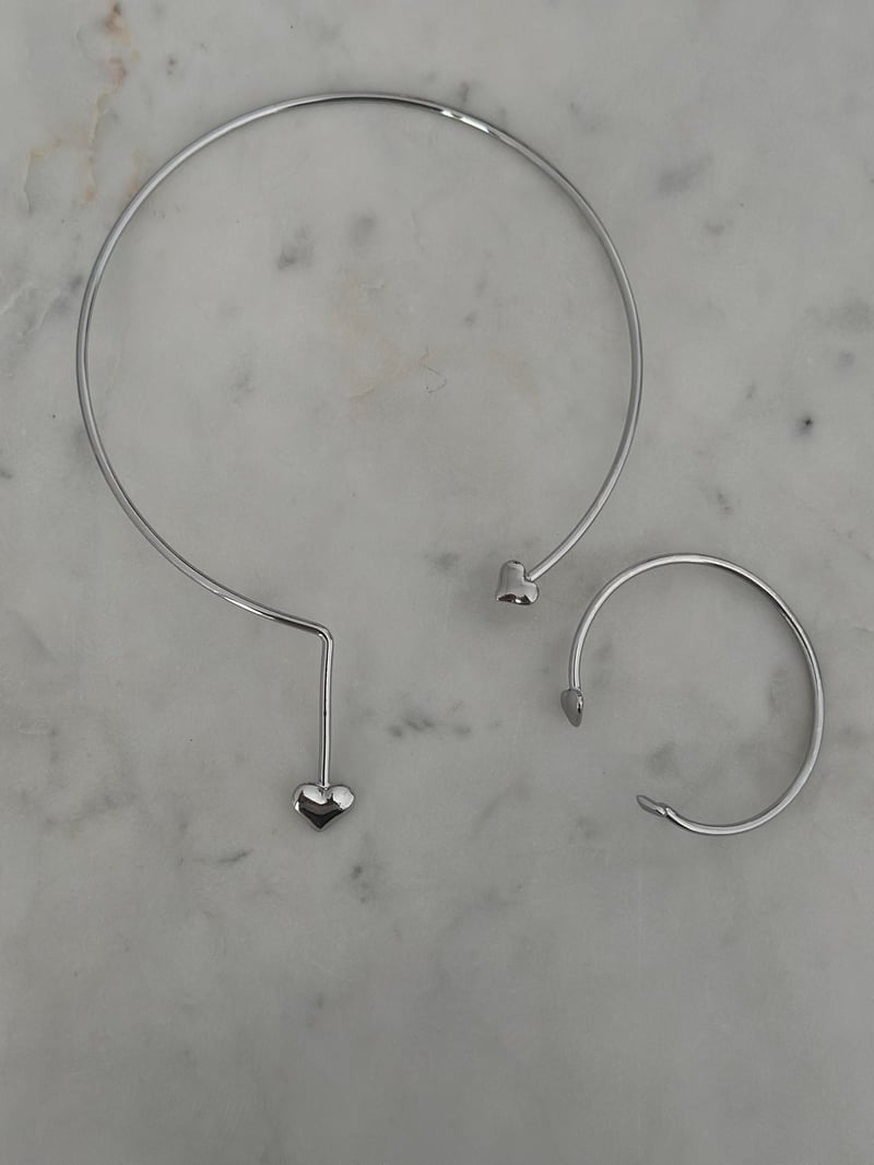 Kalp Tasarım Kelepçe Kolye Silver
