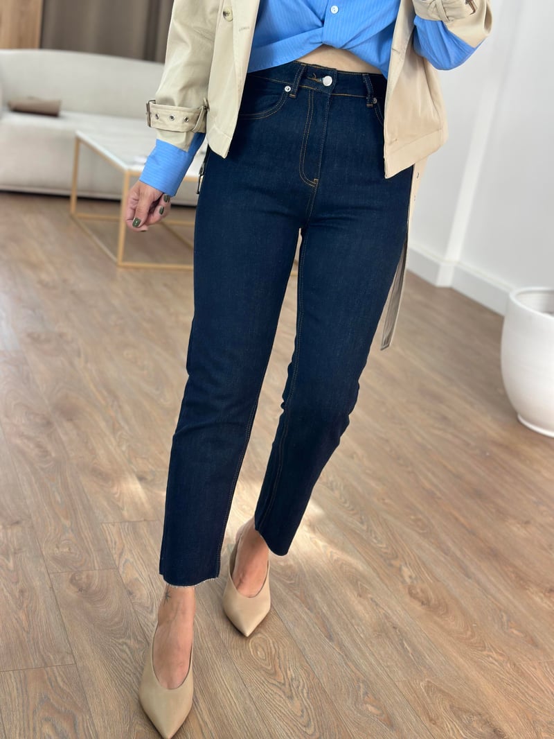 Kesik Paça Taba Dikişli Likralı Jean 