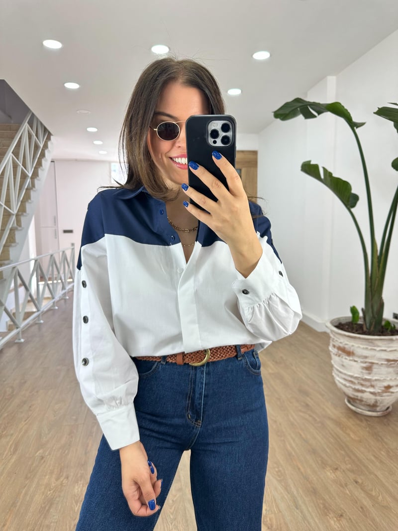 Kolları Düğmeli Poplin Gömlek