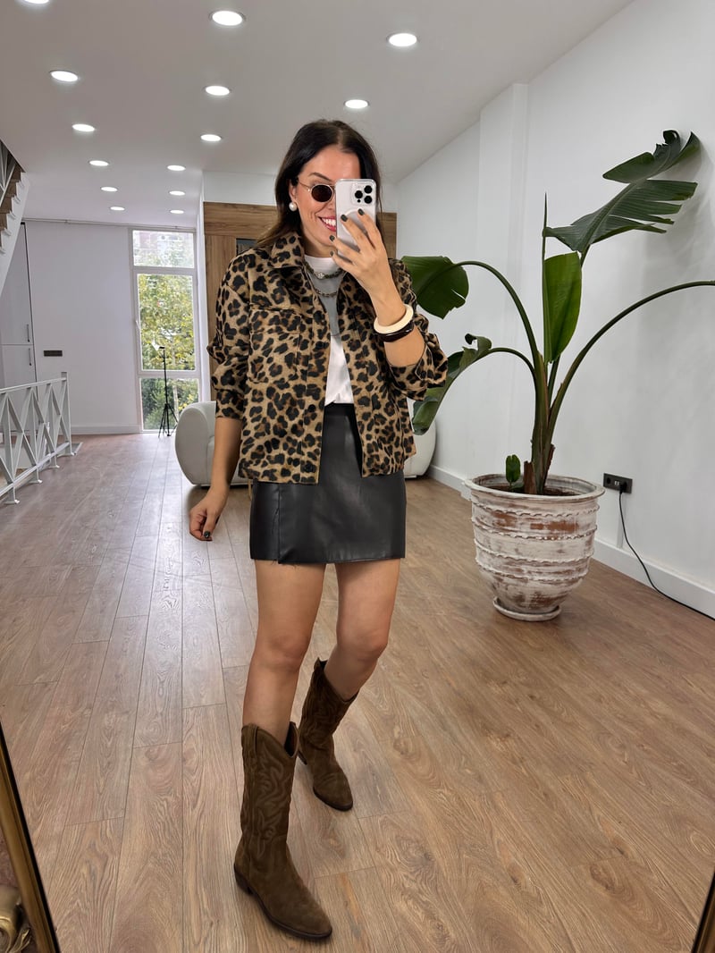Leopar Baskılı Kaşe Ceket