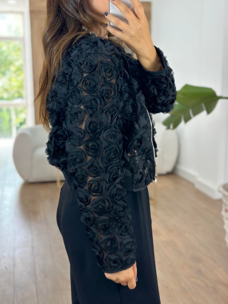 Marka Model Gül Detaylı Bomber Ceket 