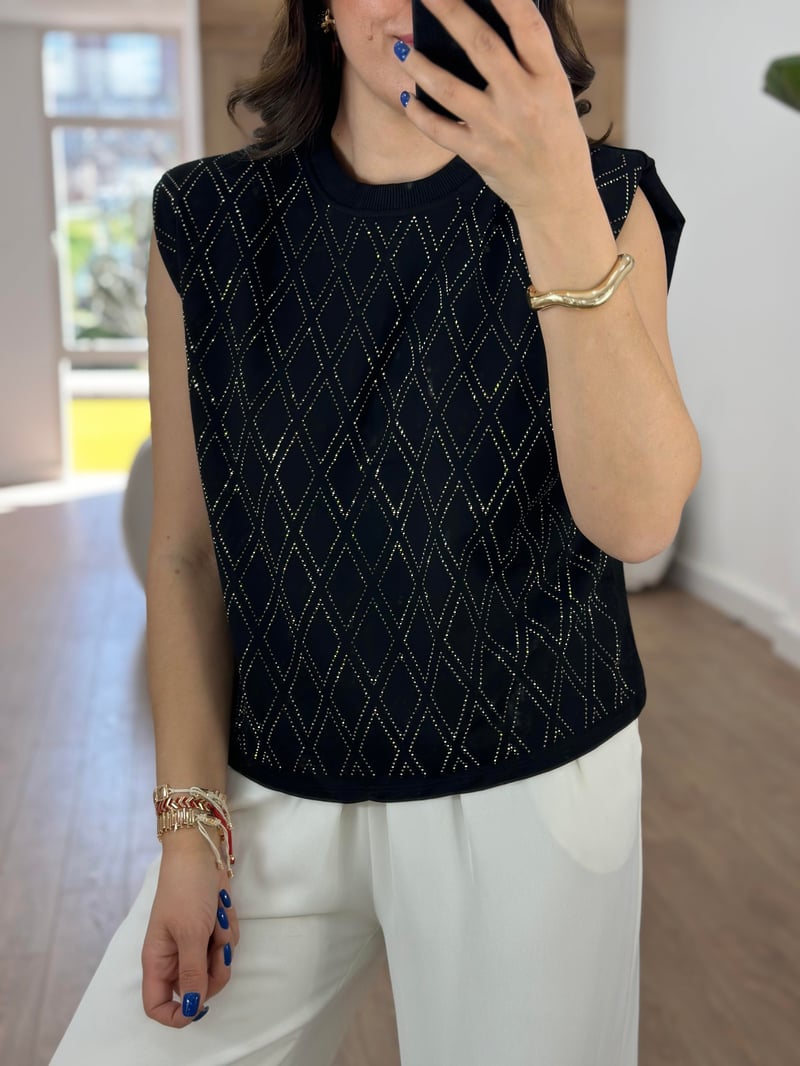 Marka Model Taşlı Vatkalı Bluz