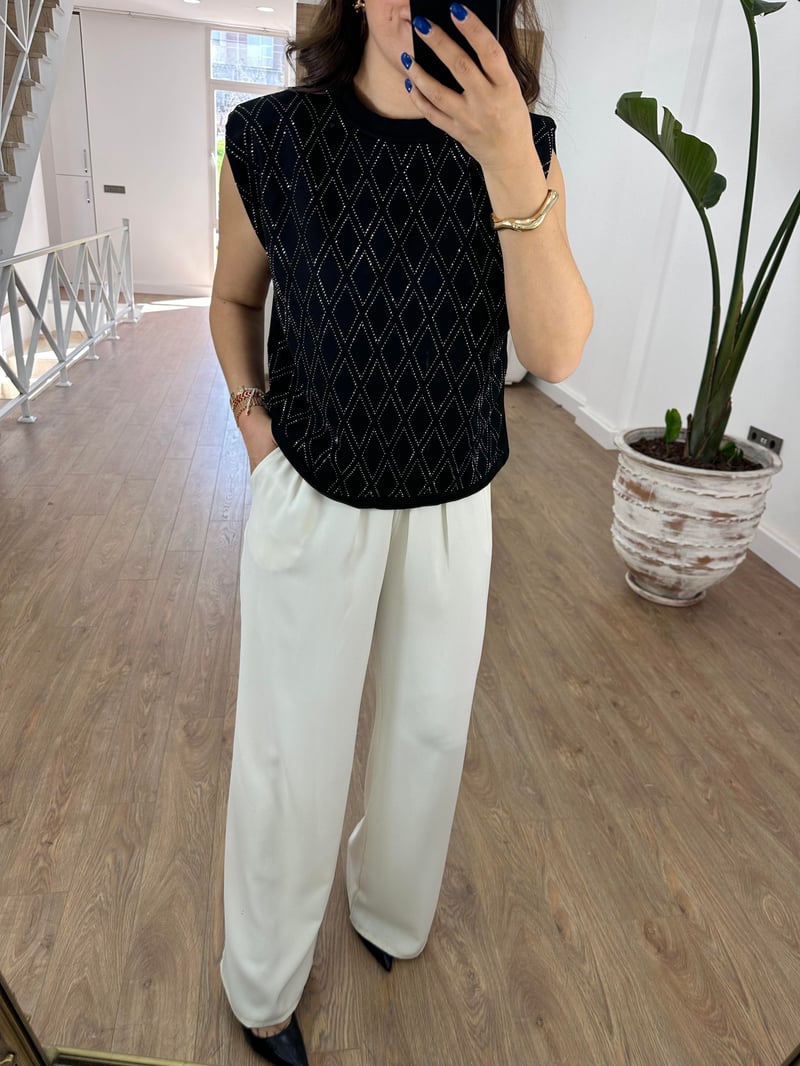 Marka Model Taşlı Vatkalı Bluz