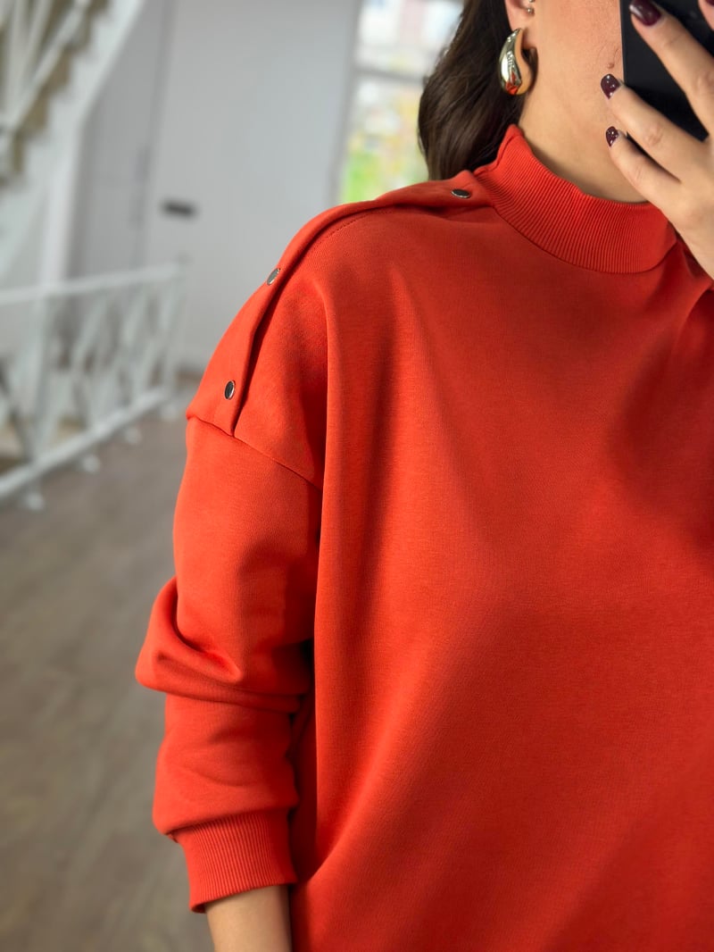 Omzu Çıtçıtlı Basic Sweatshirt-Kırmızı