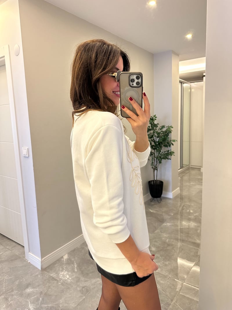 Orijinal Marka Nakışlı Sweatshirt - Ekru