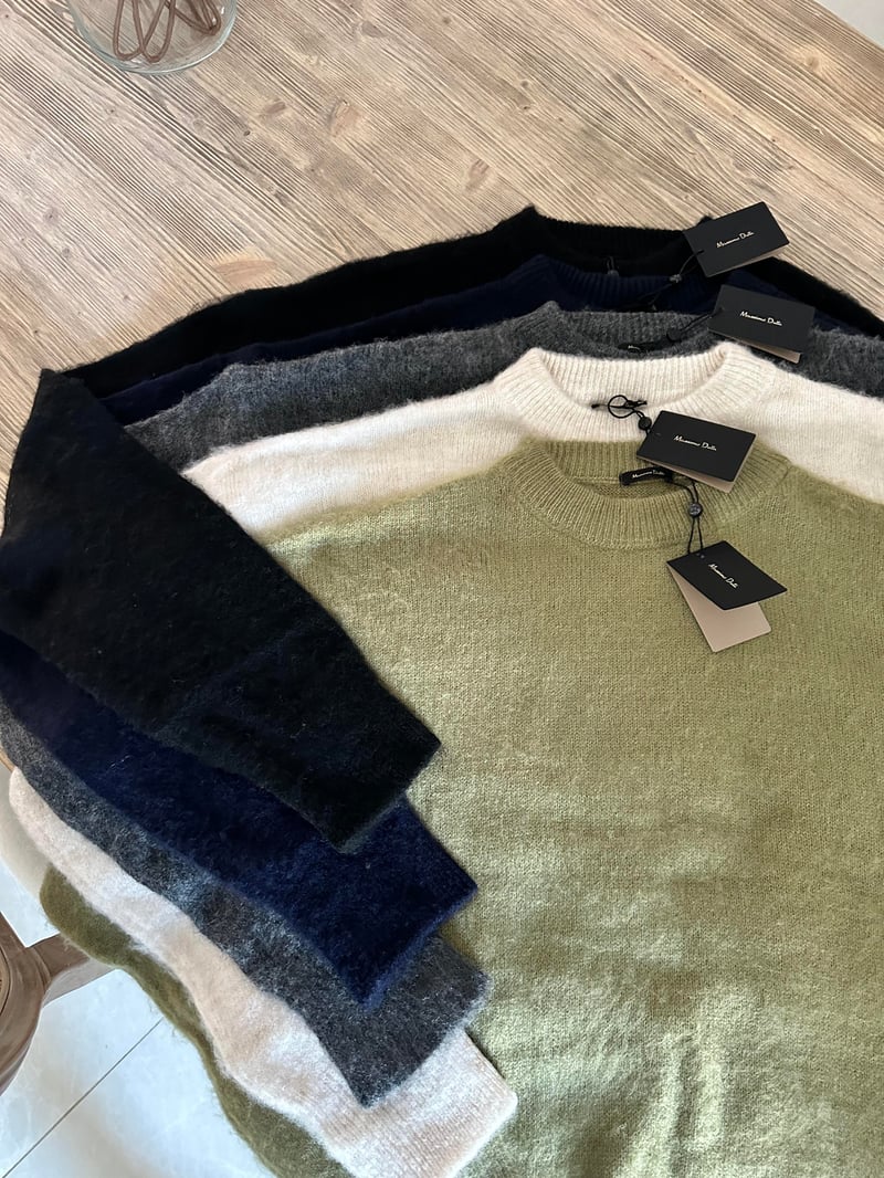 Orjinal Marka Tüylü Basic Kazak-Siyah