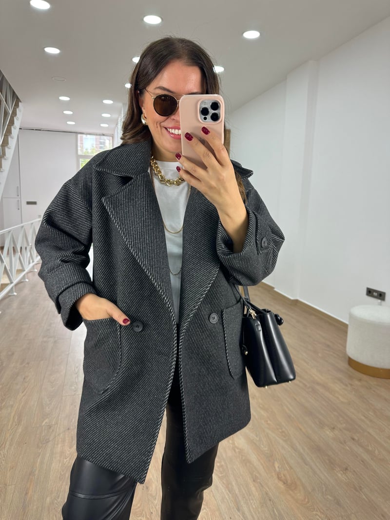 Oversize Kırçıllı Kaban-Siyah