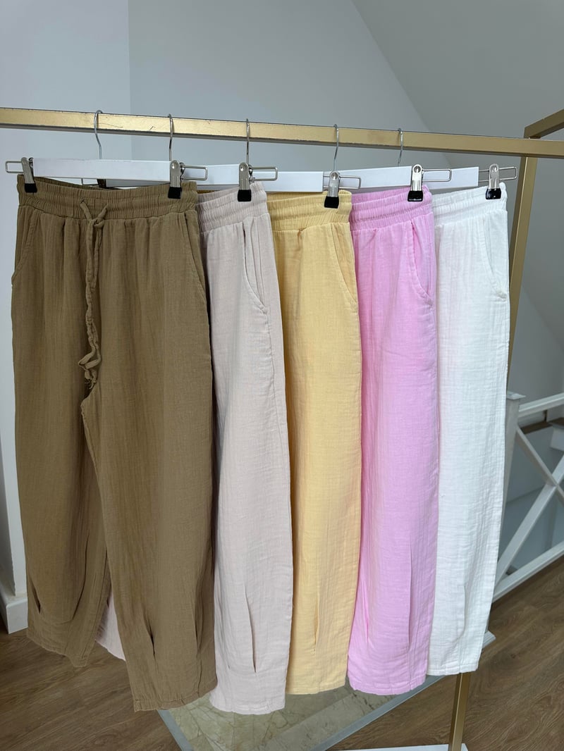 Paçası Pilili Müslin Pantolon - Beyaz