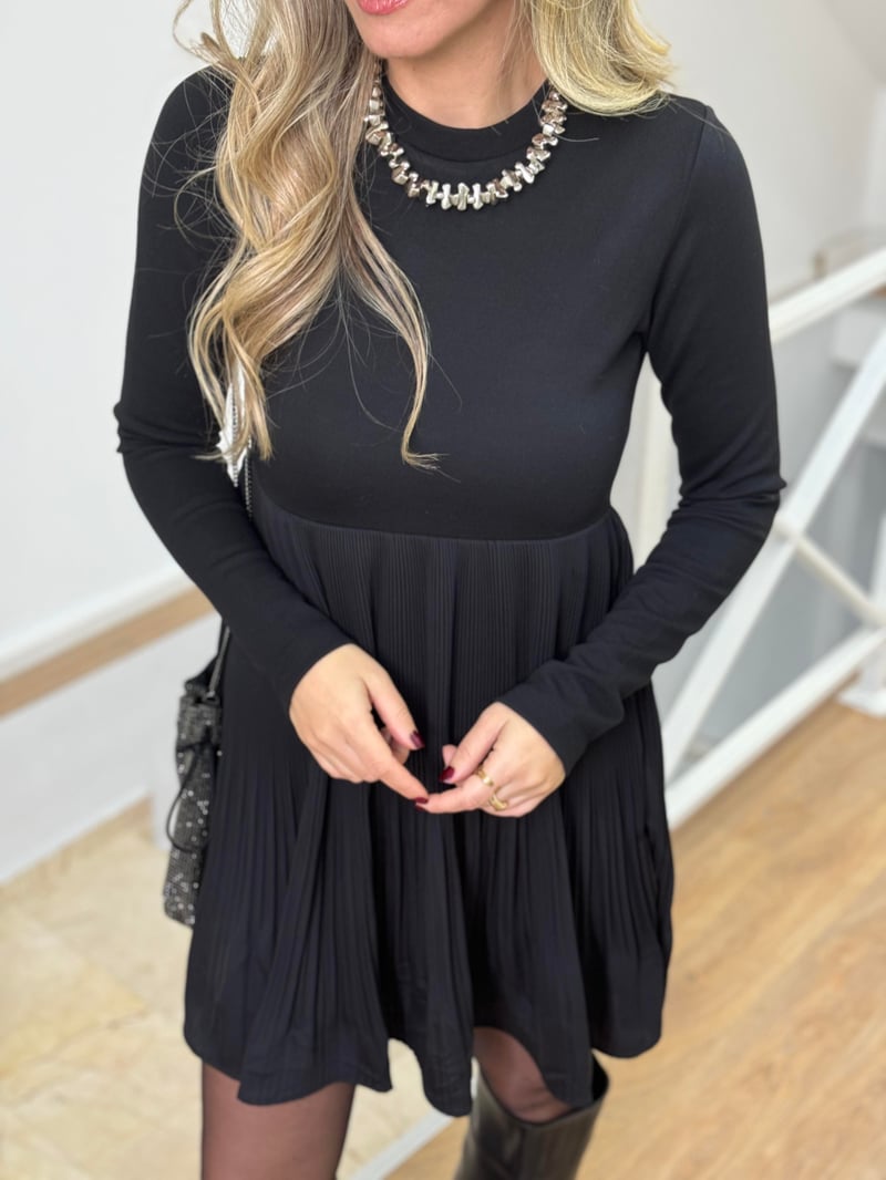 Piliseli Astarlı Elbise 