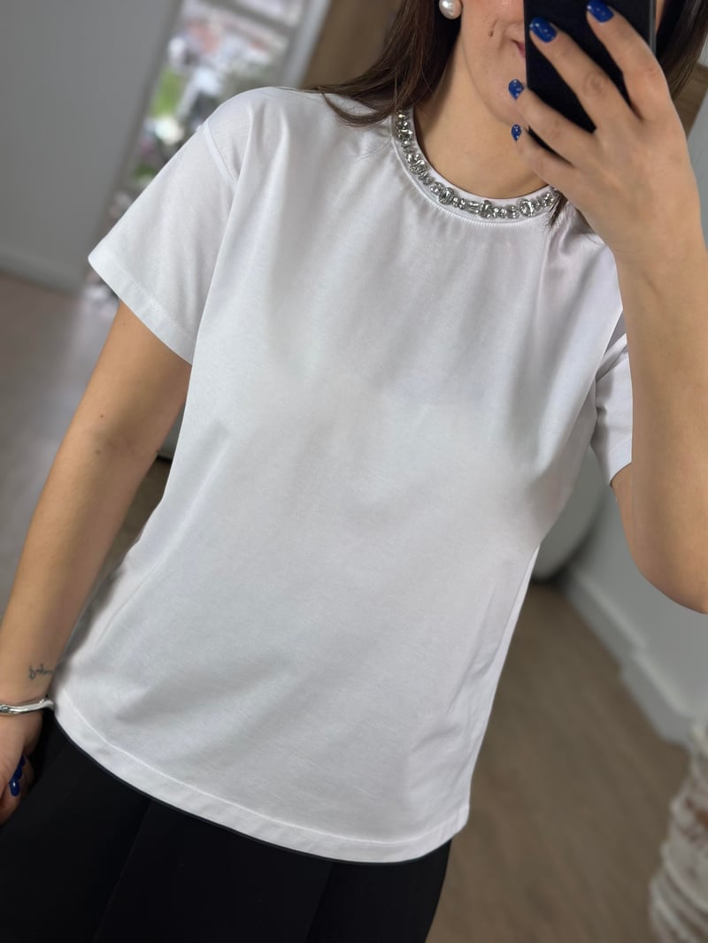 Tek Sıra Taşlı Basic Tişört