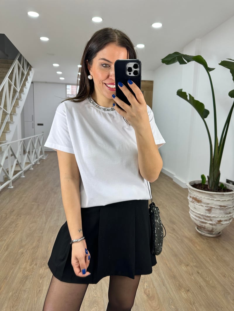 Tek Sıra Taşlı Basic Tişört