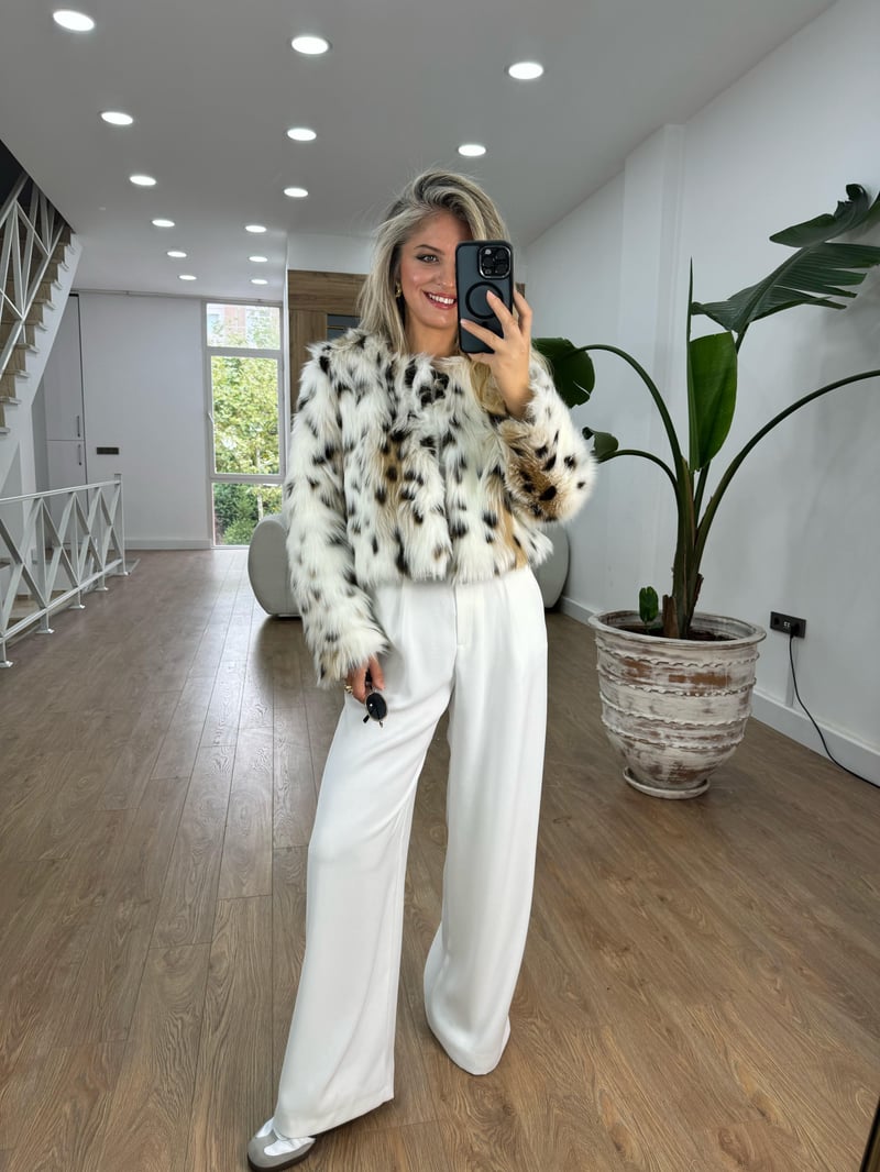 Tüylü Leopar Kürk