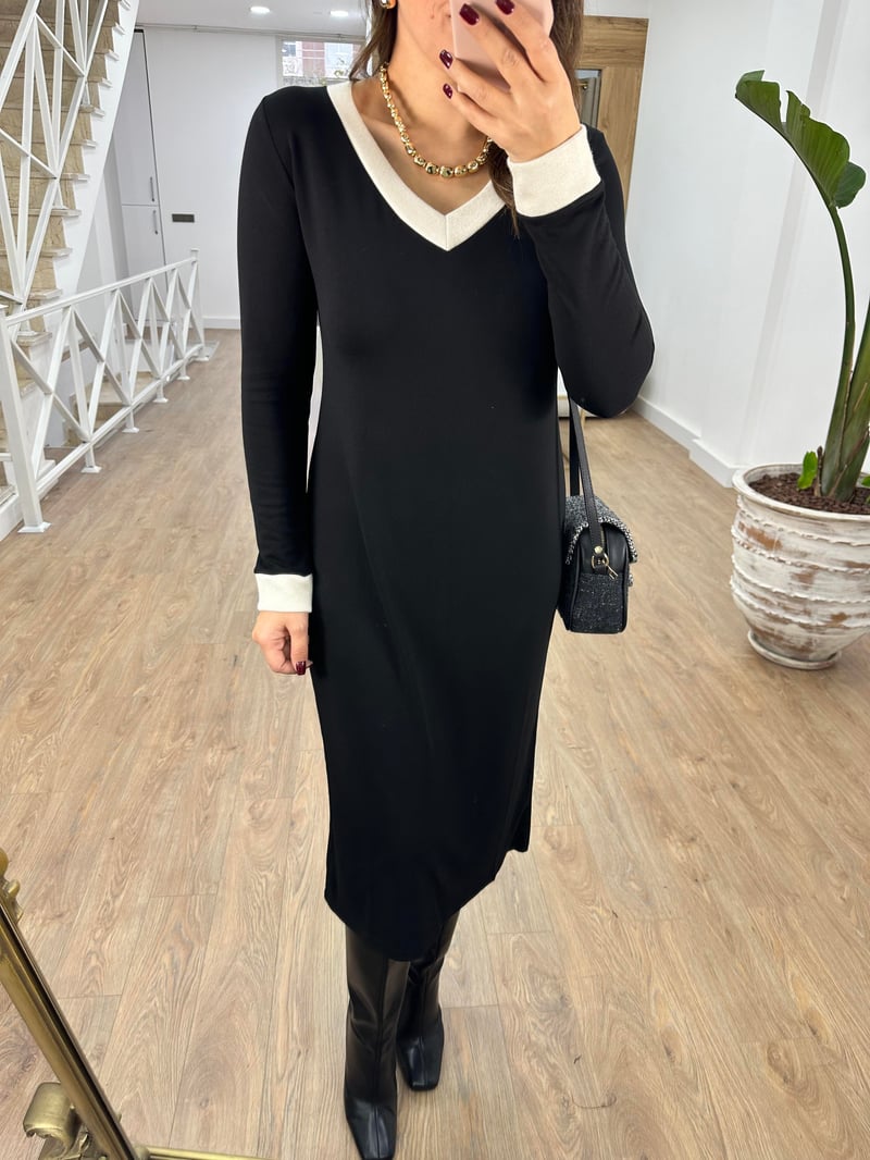 V Yaka Likralı Çelik Örme Elbise