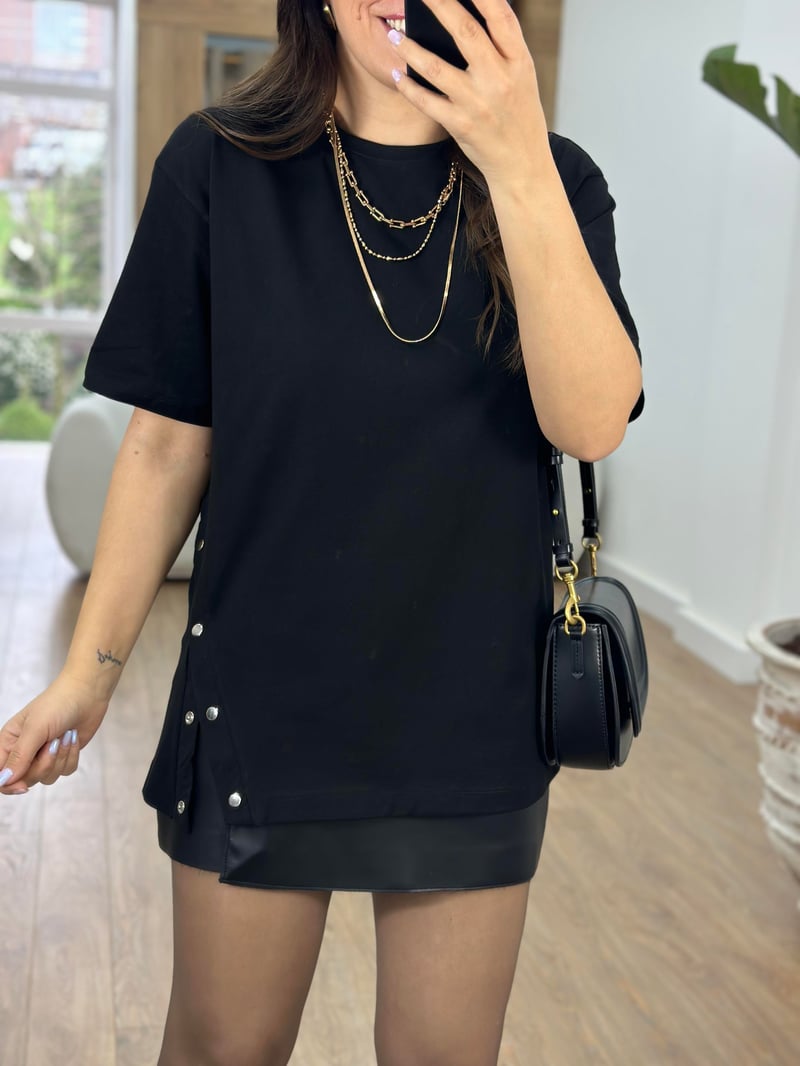 Yandan Çıtçıtlı Basic Salaş Tshirt-Siyah