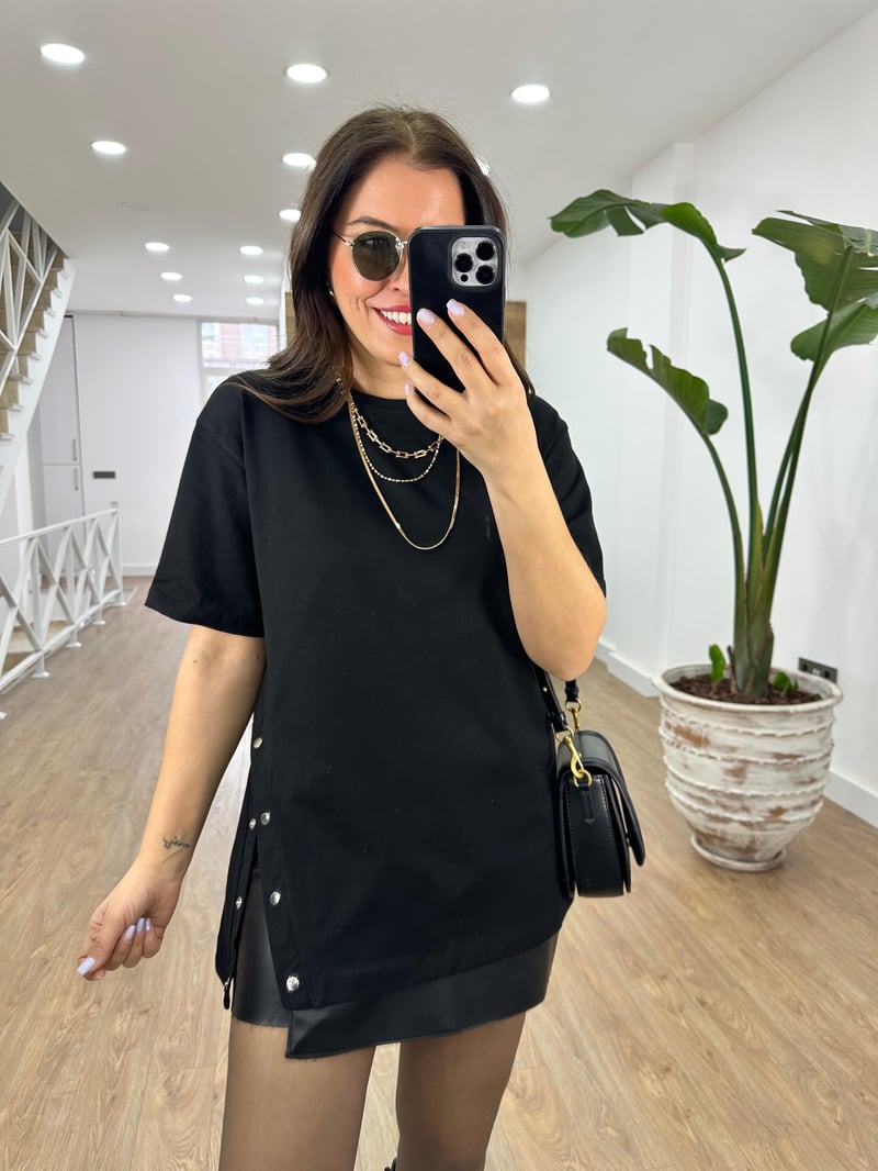 Yandan Çıtçıtlı Basic Salaş Tshirt-Siyah