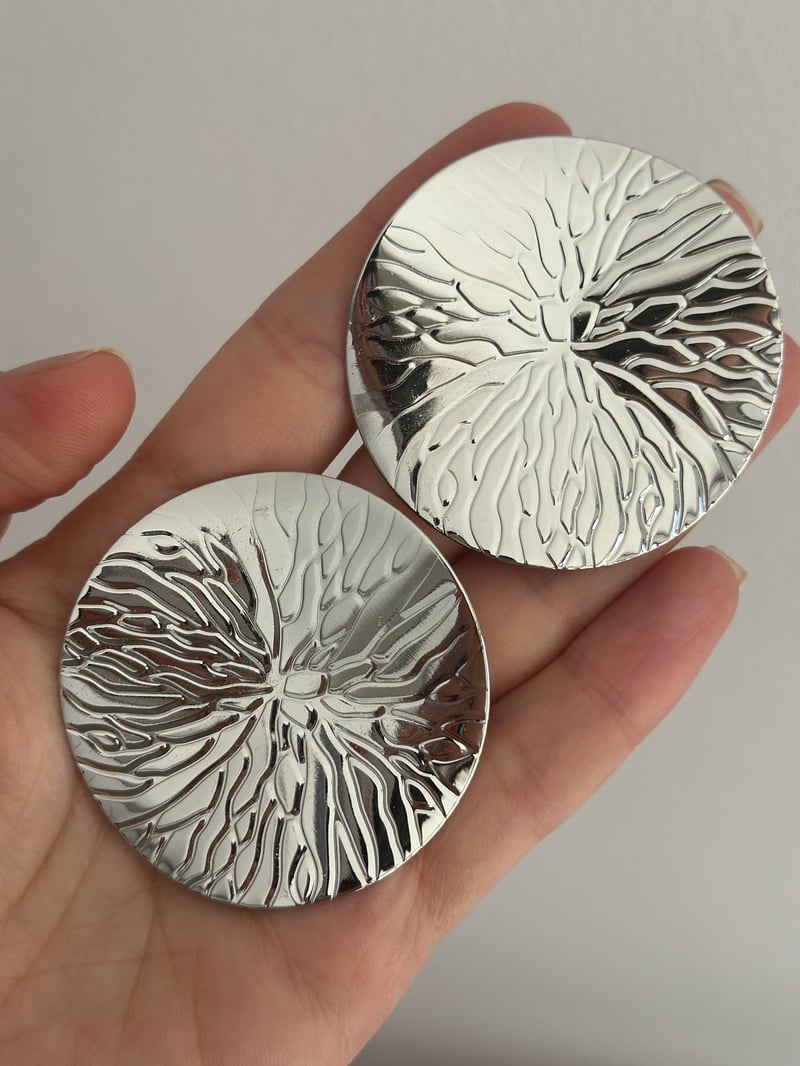 Yuvarlak İşlemeli Silver Küpe  5cm