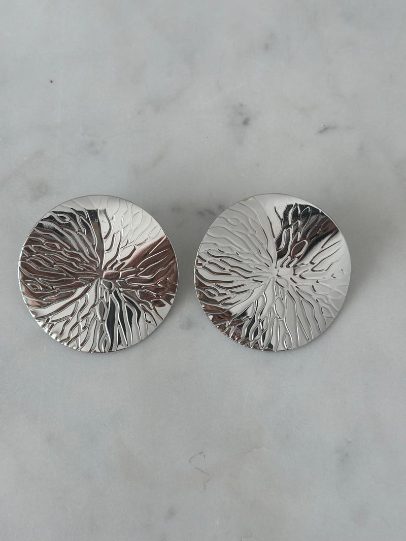 Yuvarlak İşlemeli Silver Küpe  5cm