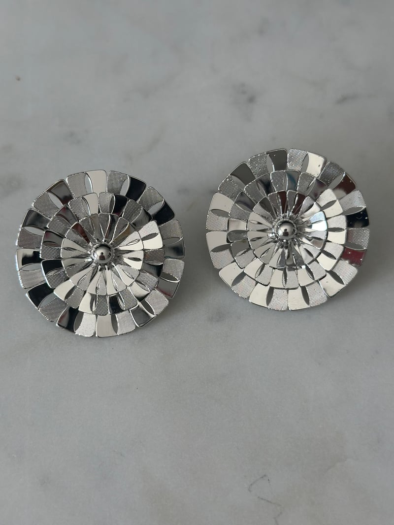 Yuvarlak Tasarım Geçmeli Silver Küpe 4cm