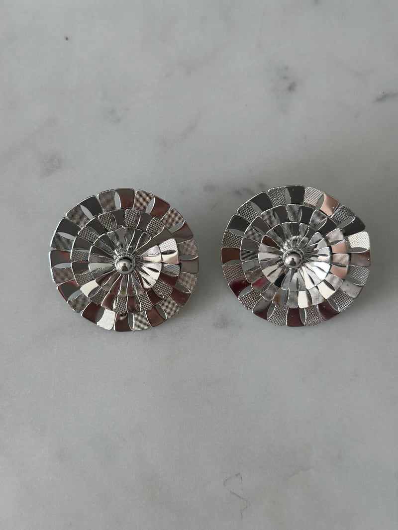Yuvarlak Tasarım Geçmeli Silver Küpe 4cm