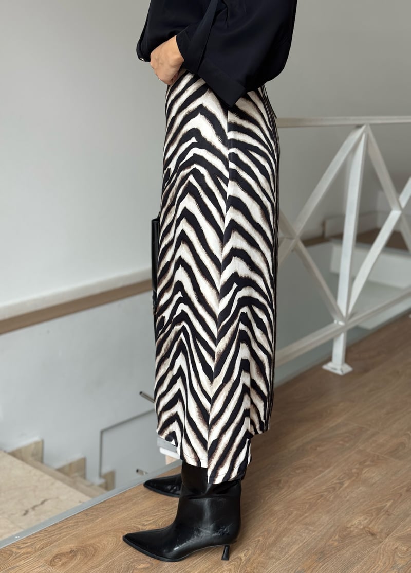 Zebra Desenli Midi Boy Etek - Ekru