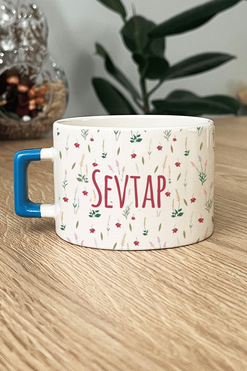 Çiçek Desenli Kişiye Özel Lüks Fincan