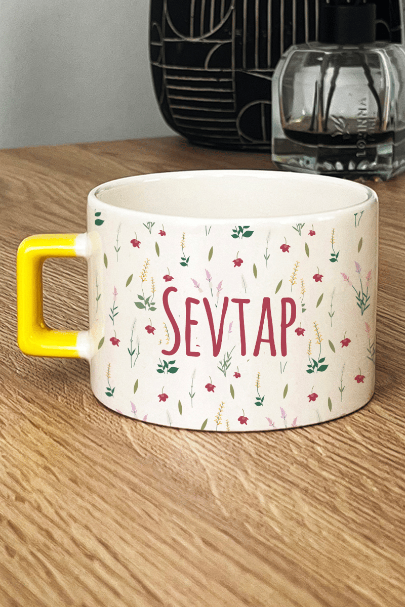 Çiçek Desenli Kişiye Özel Lüks Fincan