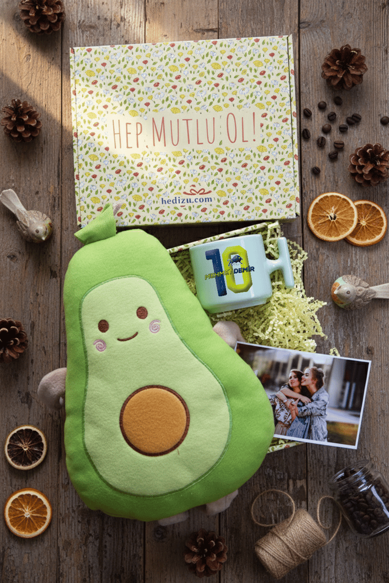 Sarı Lacivert Taraftar Hediye Kutusu - Kişiye Özel T Pastel Kupa, Peluş Avokado, Fotoğraf 1 Adet