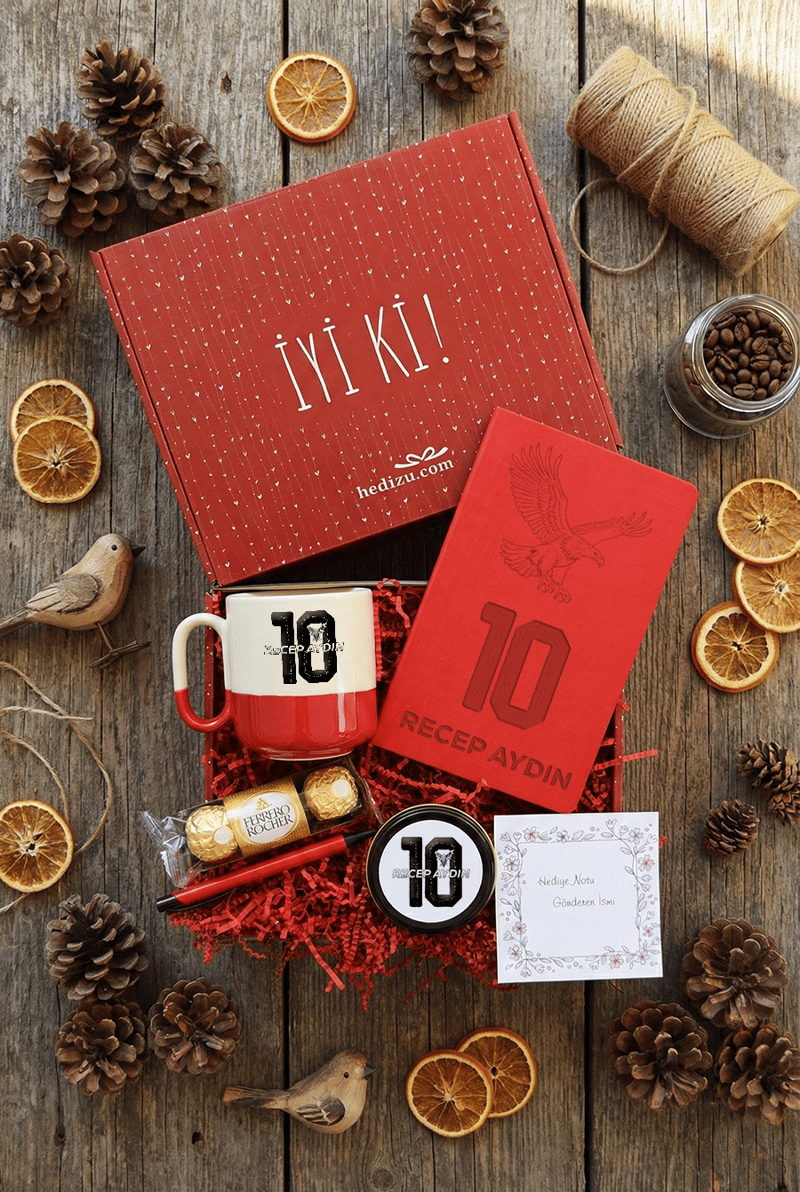 Siyah Beyaz Taraftar Hediye Kutusu - Kişiye Özel Pro Kupa, Defter, Mum, Çikolata Ferrero Rocher 3'lü, Kalem