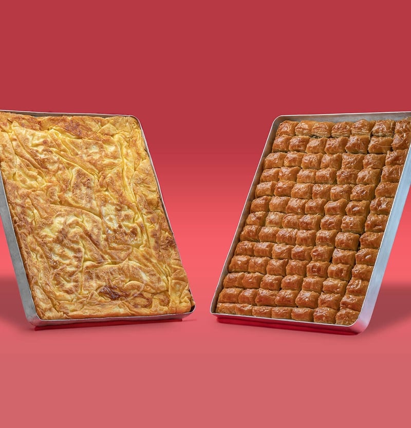 1 Tepsi Fıstıklı Baklava + 1 Tepsi Su Böreği