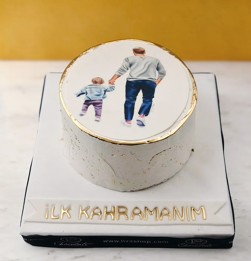 İlk Kahramanım Babam Özel Pasta