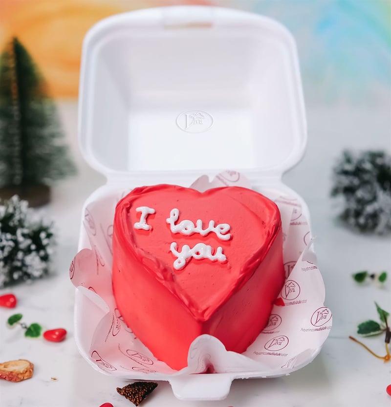 Kalp Şeklinde Bento Yazılı Adet Pasta