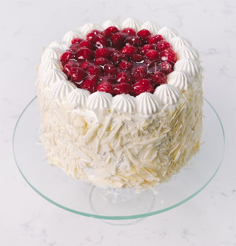 Özel Kremalı Frambuazlı Pasta